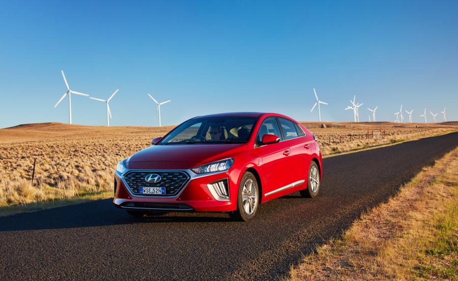  Hyundai IONIQ Plug-in Hybrid (AE) 2019 года  (AU) (фото 32 из 33)